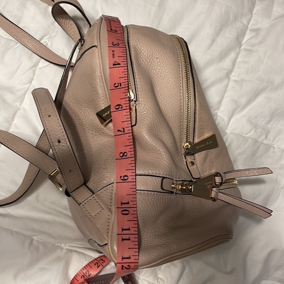 Michael Kors Bagpack - Picture 9 of 10